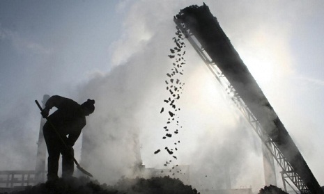 China coal production falls for first time this century